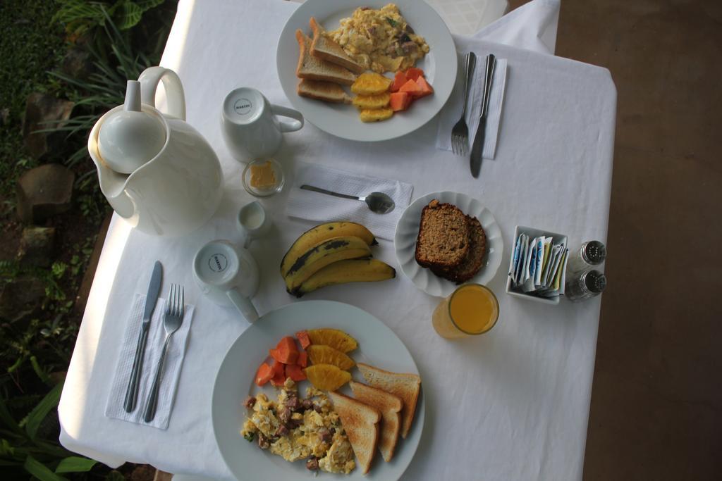 Coffee Mountain Inn سانتا في المظهر الخارجي الصورة